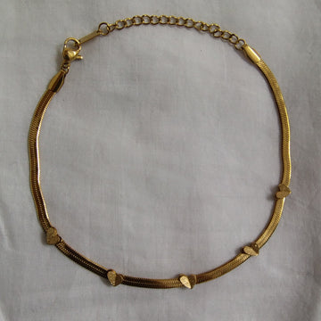 Sleek Heart Chain Necklace