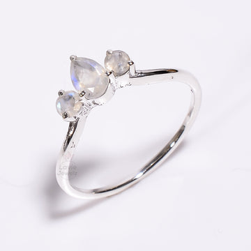 Rainbow Moonstone 925 Sterling Silver Ring