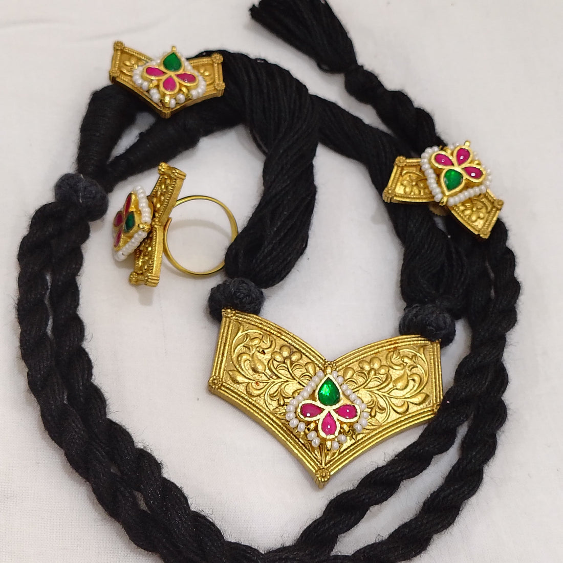 Ethnic Thread Jewelry Set