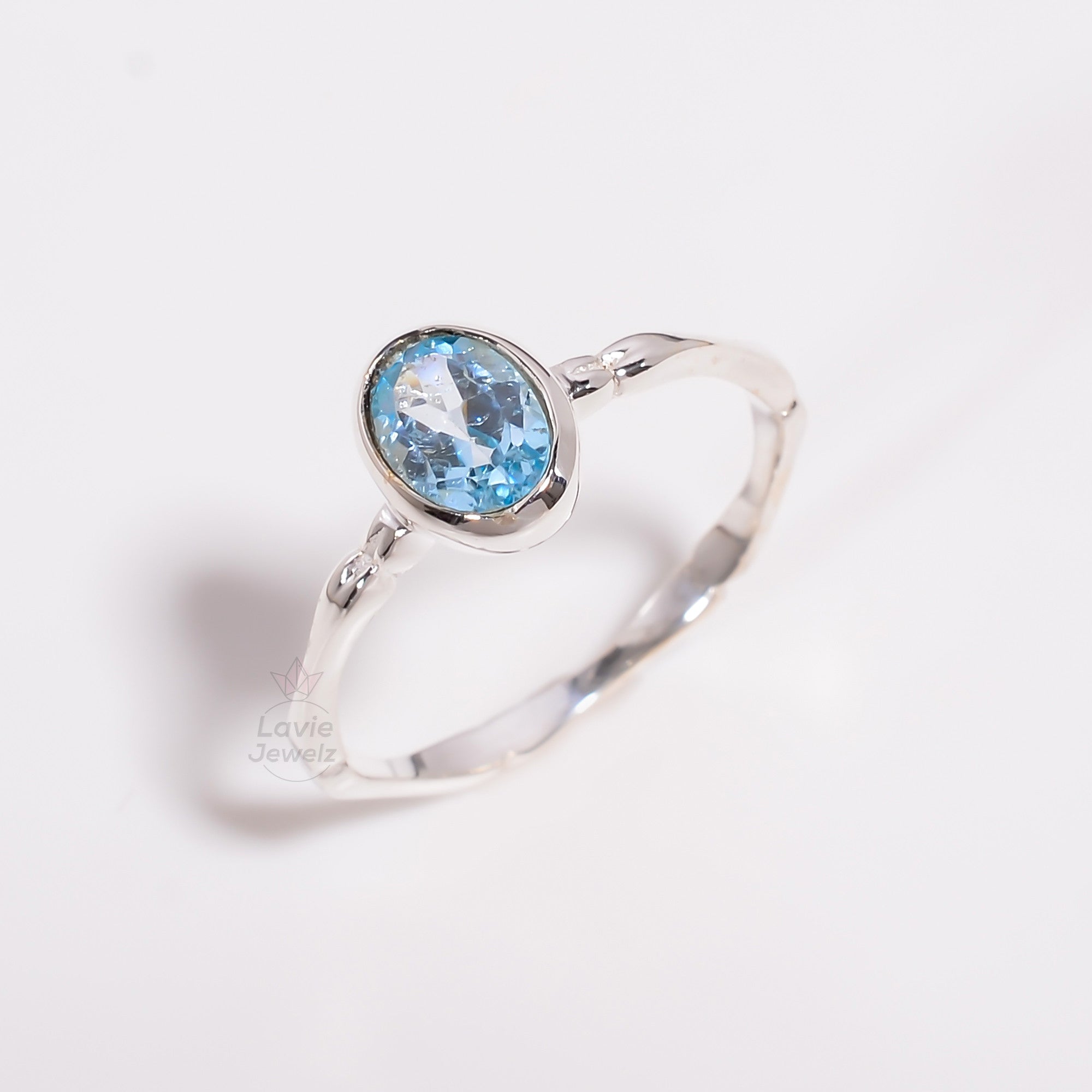 925 Sterling Silver Ring Oval Cut Blue Topaz Gemstone Minimalist Ring