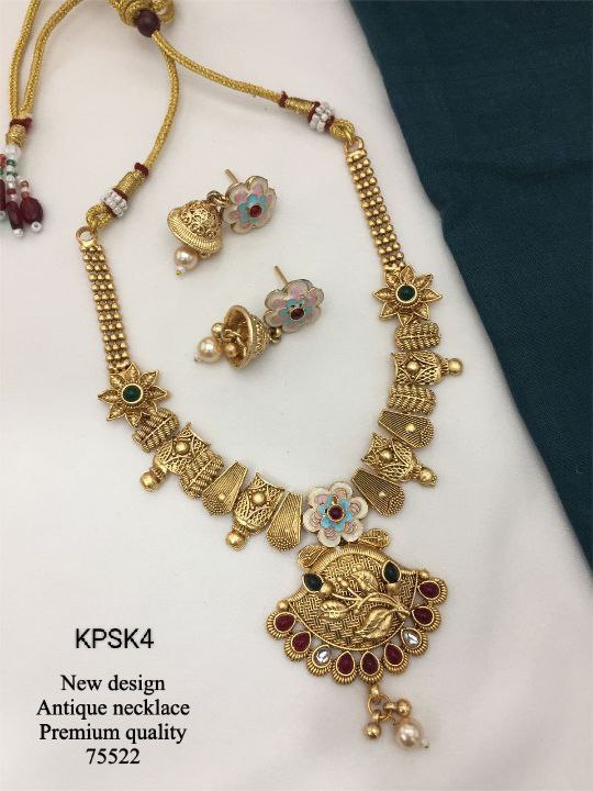 KPSK4 Antique Necklace With Earrings