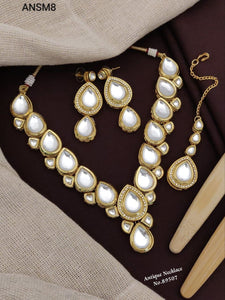 ANSM8 Royal Kundan Necklace Set
